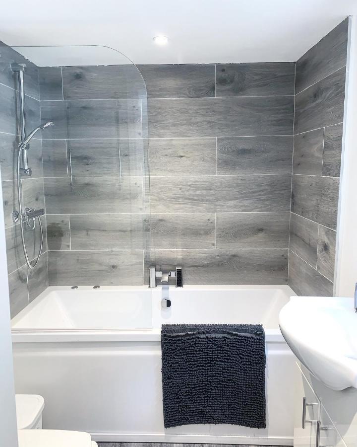 Albert Luxury Hottub & Jacuzzi Apartments Blackpool Exterior photo