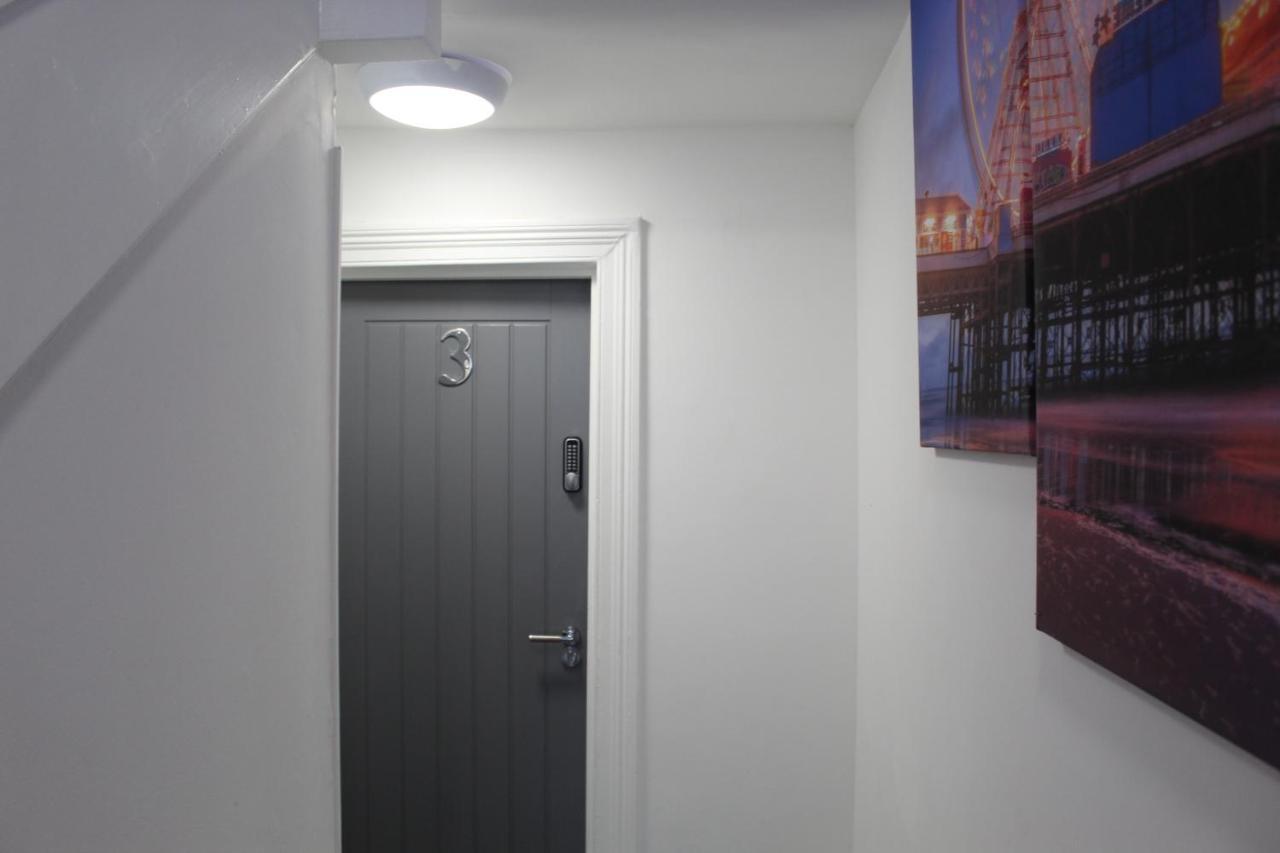 Albert Luxury Hottub & Jacuzzi Apartments Blackpool Exterior photo