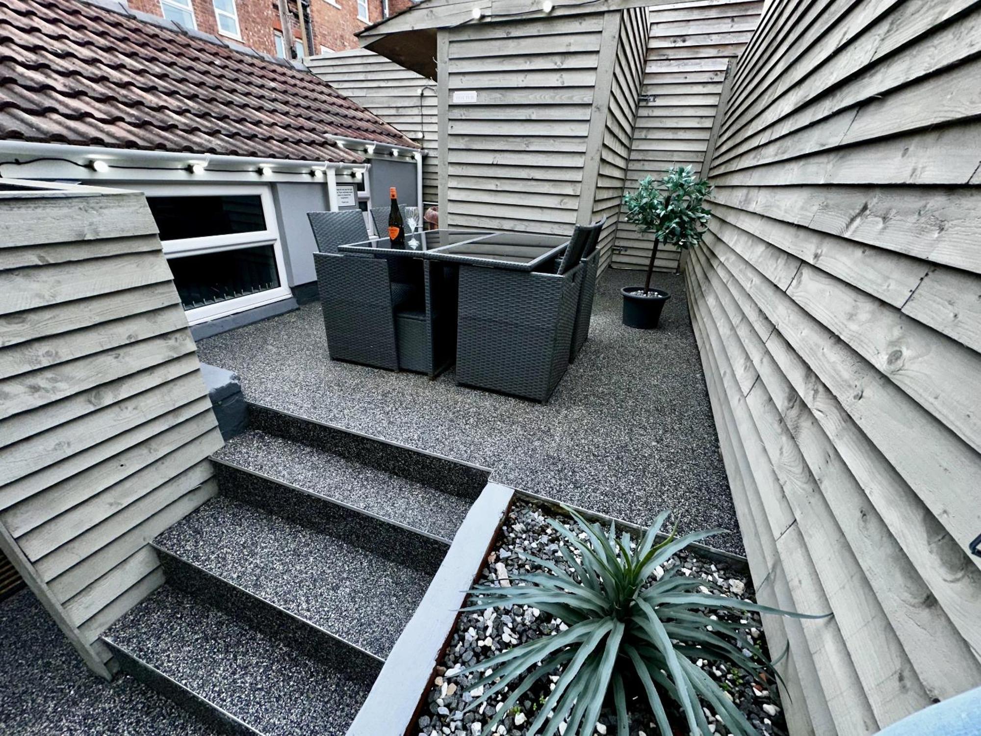 Albert Luxury Hottub & Jacuzzi Apartments Blackpool Exterior photo
